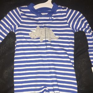 From Newborn - 3mos. Boy Footies (Carter’s) 💚💙💛